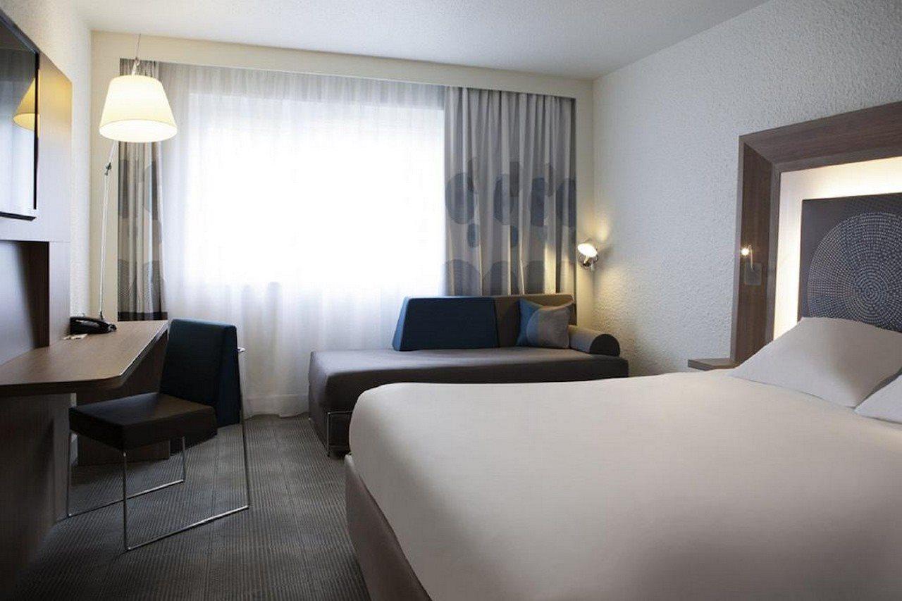 Novotel Fontainebleau Ury Exterior foto